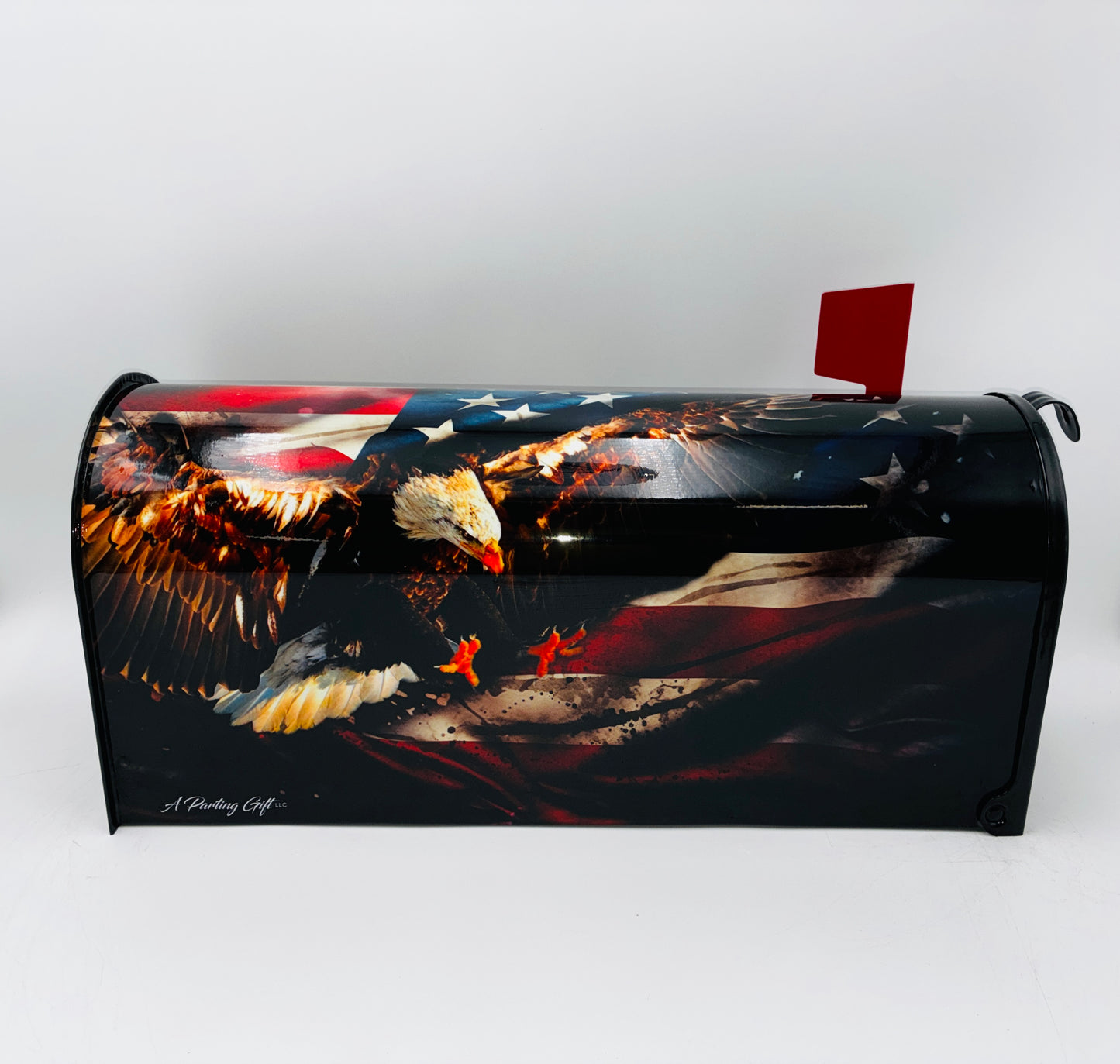 Eagle landing custom mailbox:  Patriotic father's day Gift