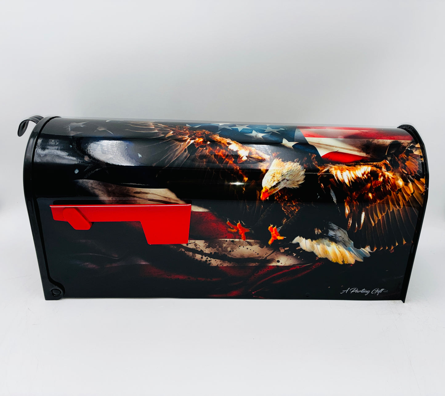 Eagle landing custom mailbox:  Patriotic father's day Gift